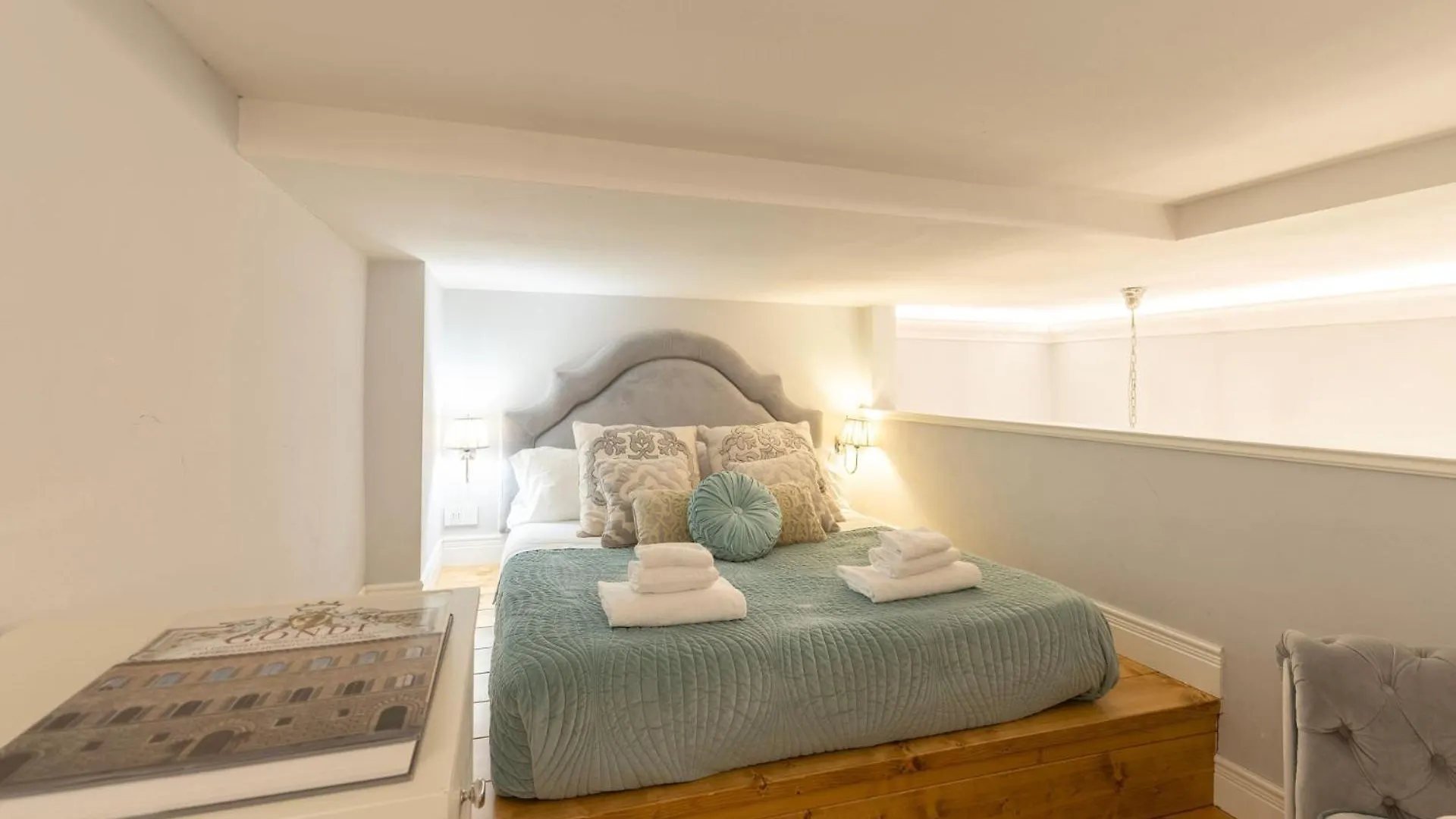 Florence Design Apartment With Large Terrace 0*,  イタリア