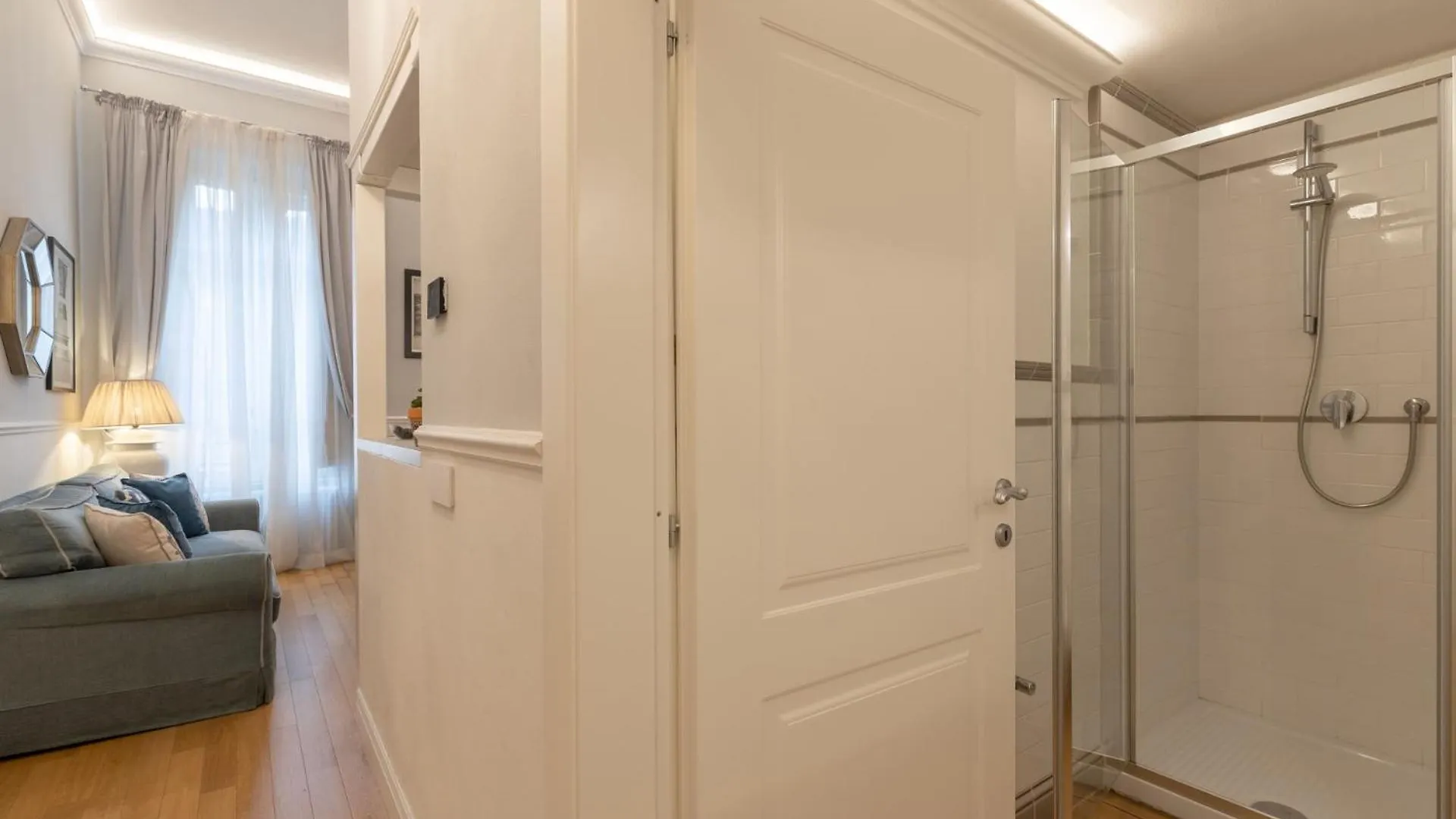 Florence Design Apartment With Large Terrace