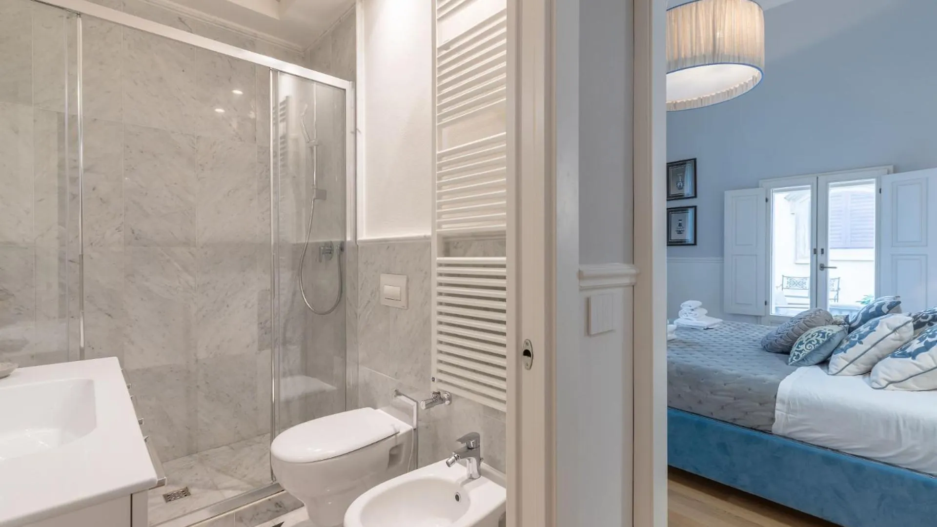 Florence Design Apartment With Large Terrace