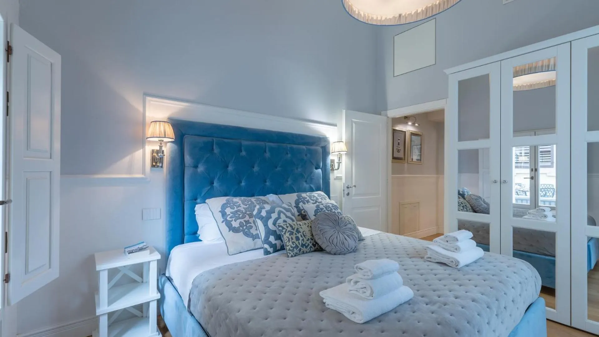 Florence Design Apartment With Large Terrace